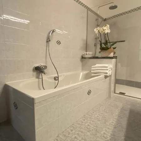 Il Molo Di Aurora Apartment